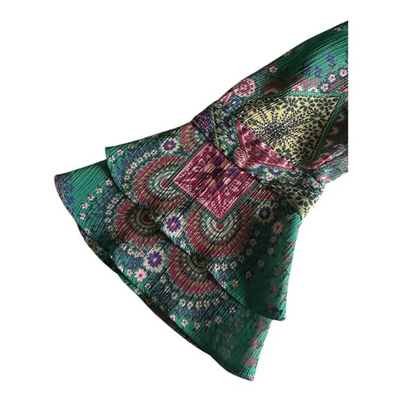 Elie Tahari Boho Paisley Print Semi-Sheer Blouse L Flowy Green Top Size L - Picture 9 of 12